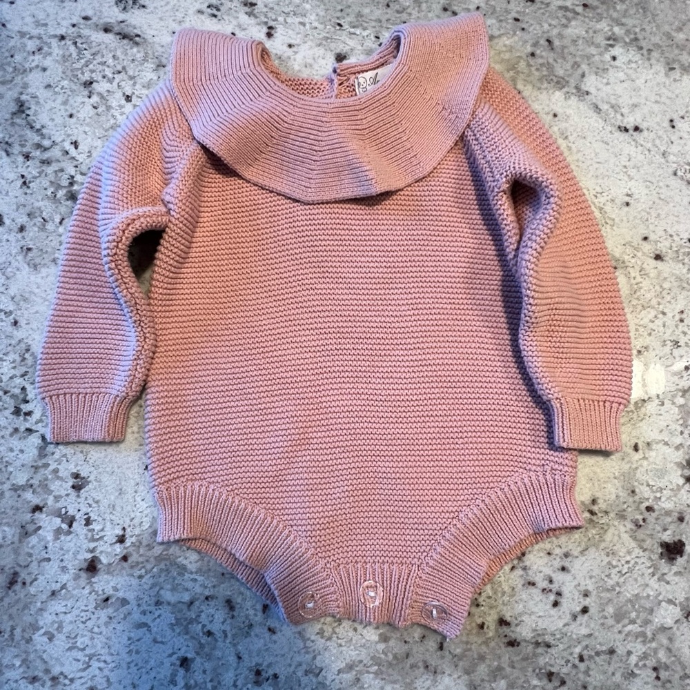 Angou Sweater Bodysuit 9-12 months